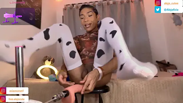 kanath – webcam model profile photo Image 17