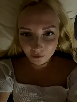 PocketSizeOliviaLive webcam show Image 11