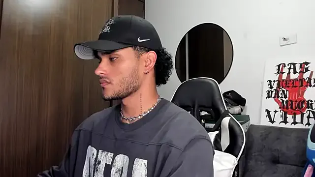 akamilasweetcm101 – webcam model profile photo Image 10