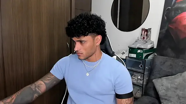 akamilasweetcm101 – webcam model profile photo Image 3