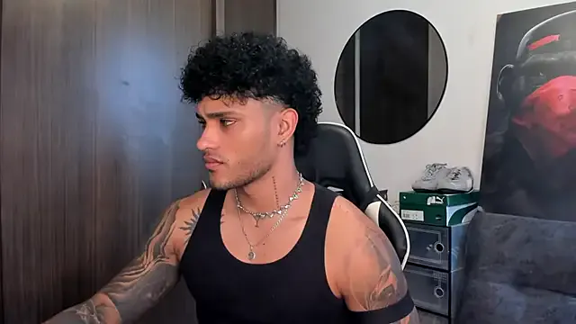 akamilasweetcm101 – webcam model profile photo Image 5