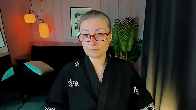 stargroup – webcam model profile photo Image 12