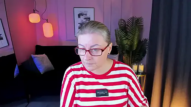 stargroup – webcam model profile photo Image 13