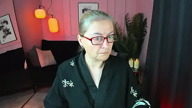 stargroup – webcam model profile photo Image 6