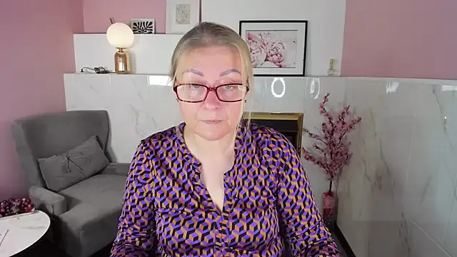 stargroup – webcam model profile photo Image 8