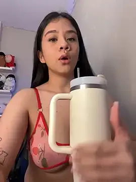 akamilasweetcm101 – webcam model profile photo Image 18