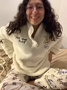 MilikaDuque – webcam model profile photo Image 3