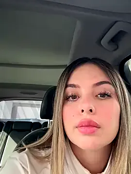 akamilasweetcm101 – webcam model profile photo Image 17