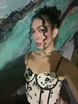 SexyMona – webcam model profile photo Image 8