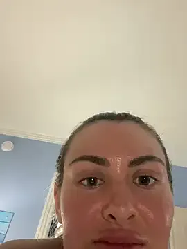 EMYILIA – webcam model profile photo Image 7