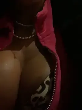 EddieAdams – webcam model profile photo Image 18