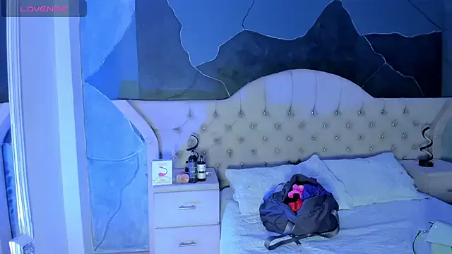 akamilasweetcm101 – webcam model profile photo Image 15