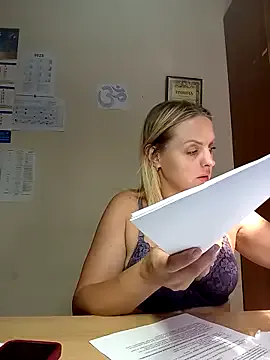 akamilasweetcm101 – webcam model profile photo Image 8