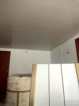 TheDevineMissDeviant – webcam model profile photo Image 6