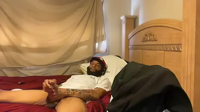 MiaColliings – webcam model profile photo Image 16