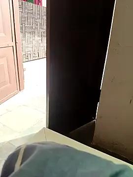 EULILAH – webcam model profile photo Image 15