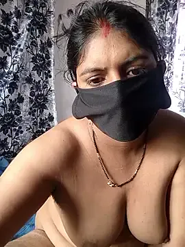 EULILAH – webcam model profile photo Image 16