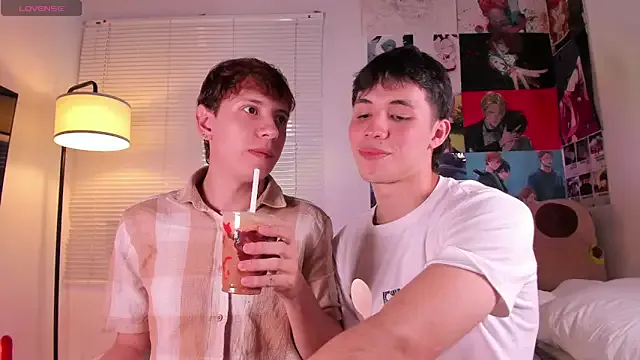 Zemer_secret51 webcam show Image 9