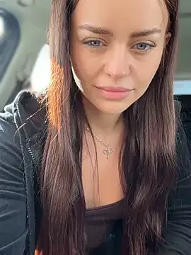 RidingChloe – webcam model profile photo Image 4