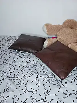 CarleeVelvet – webcam model profile photo Image 16