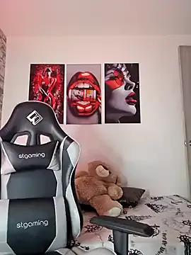 CarleeVelvet – webcam model profile photo Image 7