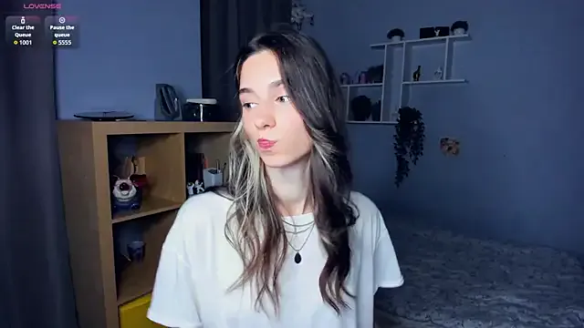 akamilasweetcm101 – webcam model profile photo Image 6