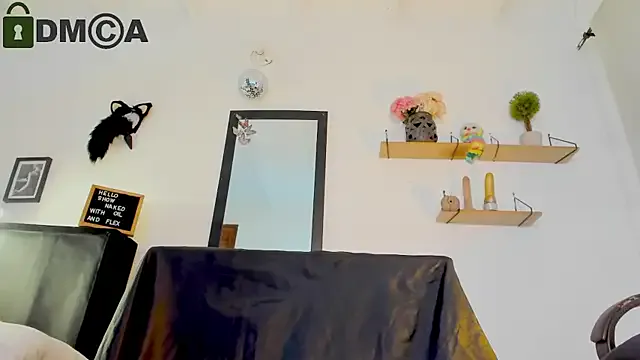 Xintrist – webcam model profile photo Image 7