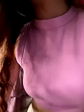 akamilasweetcm101 – webcam model profile photo Image 4