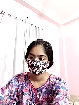 CarleeVelvet – webcam model profile photo Image 3