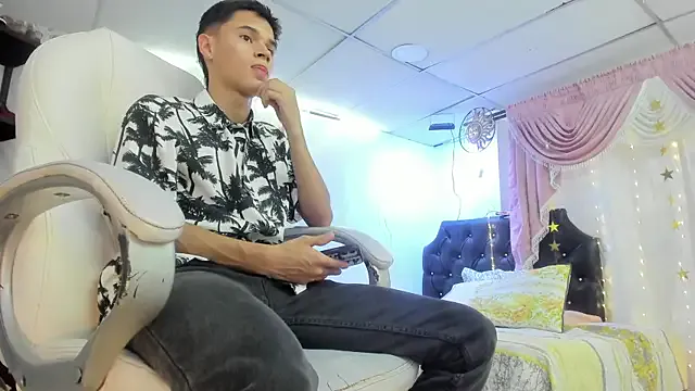 HotGoddessX – webcam model profile photo Image 3