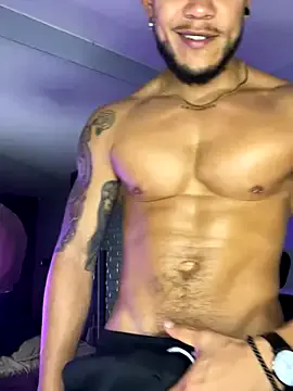 202509yoyo – webcam model profile photo Image 3