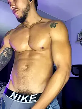 202509yoyo – webcam model profile photo Image 6