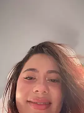 vjennifer19 – webcam model profile photo Image 5