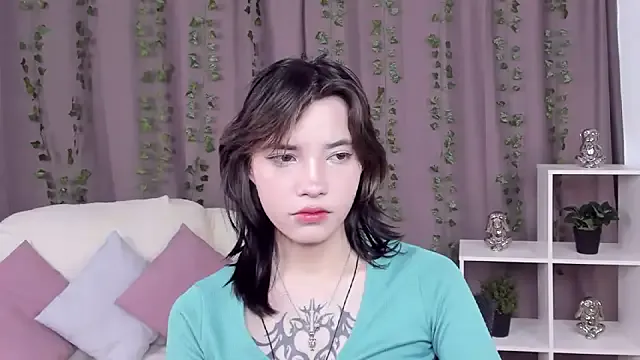 akamilasweetcm101 – webcam model profile photo Image 3