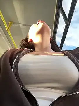 akamilasweetcm101 – webcam model profile photo Image 11