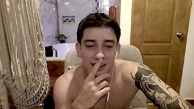 AteneoJr webcam show