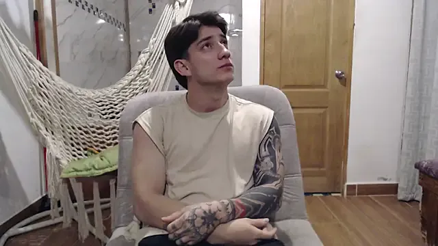 HunterTheMyth webcam show Image 6