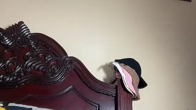 realreinaperez111 – webcam model profile photo Image 5