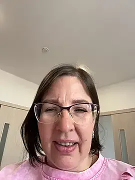 arieel__722 – webcam model profile photo Image 7