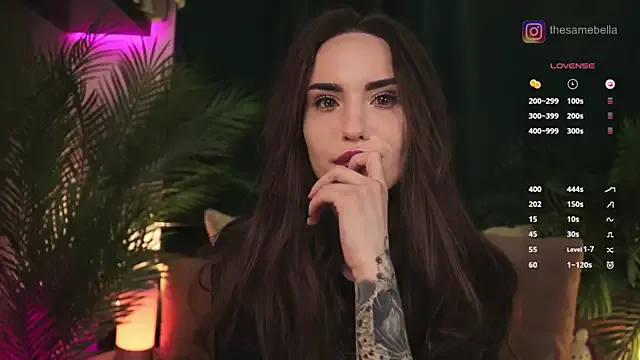 LynxRosenn – webcam model profile photo Image 5