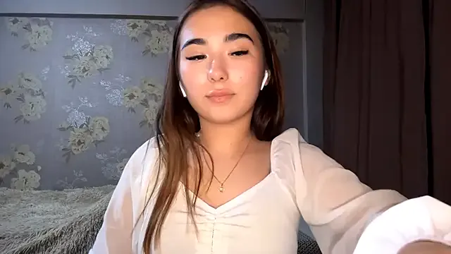 akamilasweetcm101 – webcam model profile photo Image 5