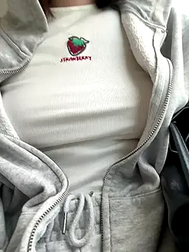 LunaKrismas – webcam model profile photo Image 18