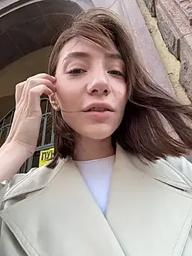 LunaKrismas – webcam model profile photo Image 9