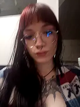 LolaLustful – webcam model profile photo Image 10