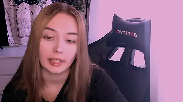 akamilasweetcm101 – webcam model profile photo Image 8