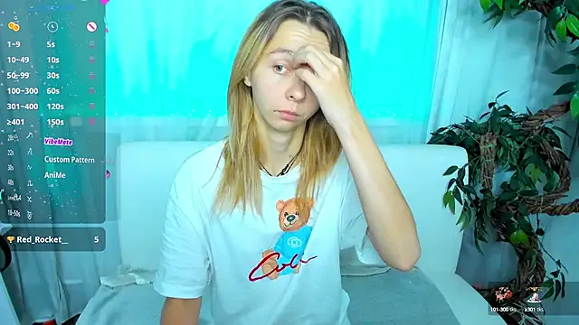 akamilasweetcm101 – webcam model profile photo Image 3