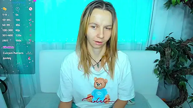 akamilasweetcm101 – webcam model profile photo Image 4