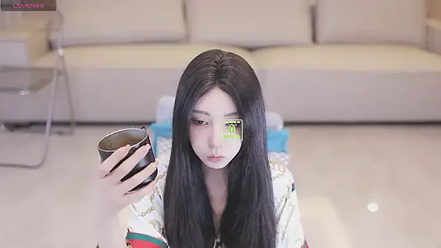 ThickyYvonne – webcam model profile photo Image 2