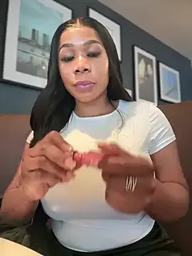 AfricanQueenxx25 – webcam model profile photo Image 10