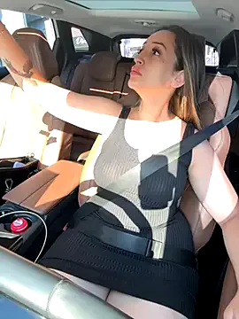 IvyyRain – webcam model profile photo Image 14